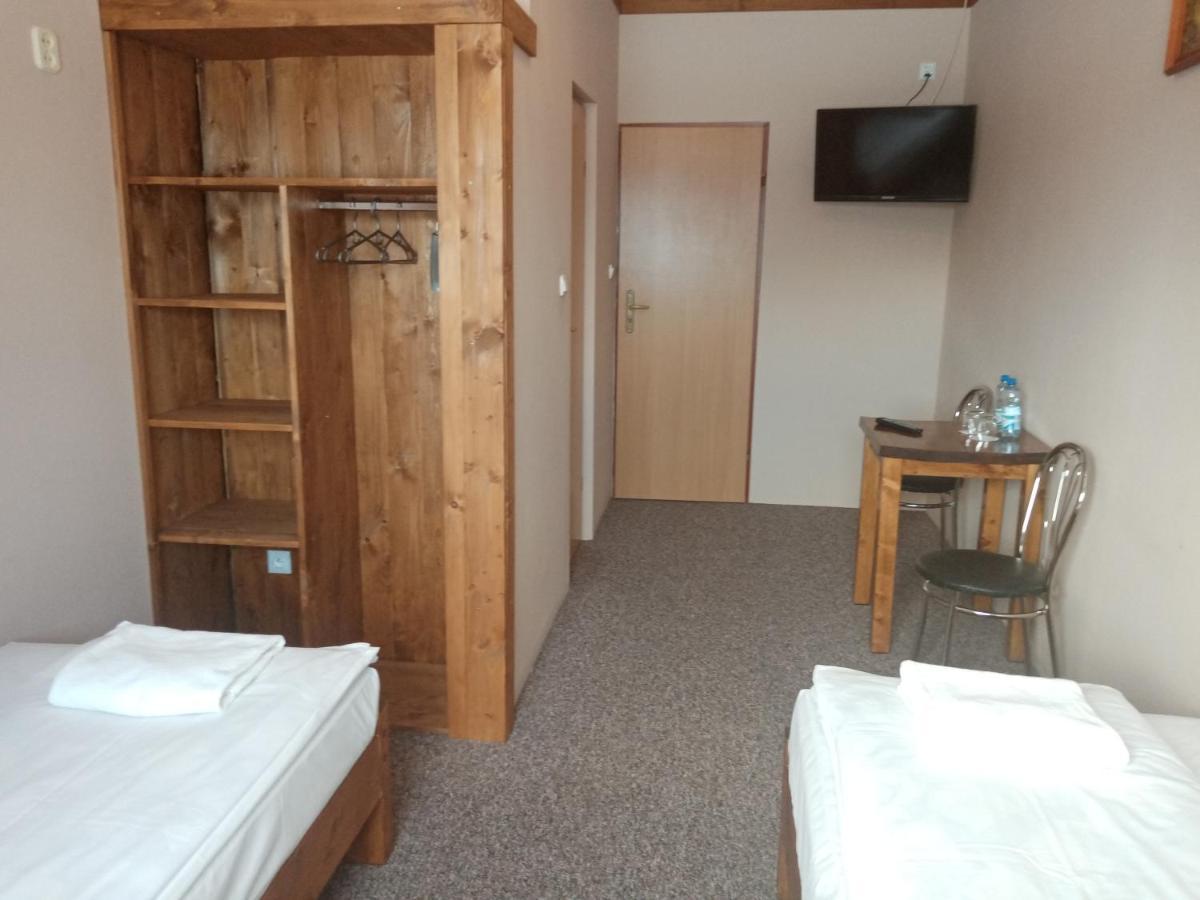Bed and Breakfast Osrodek Wypoczynkowy U Bartka Czerwienne Exterior foto