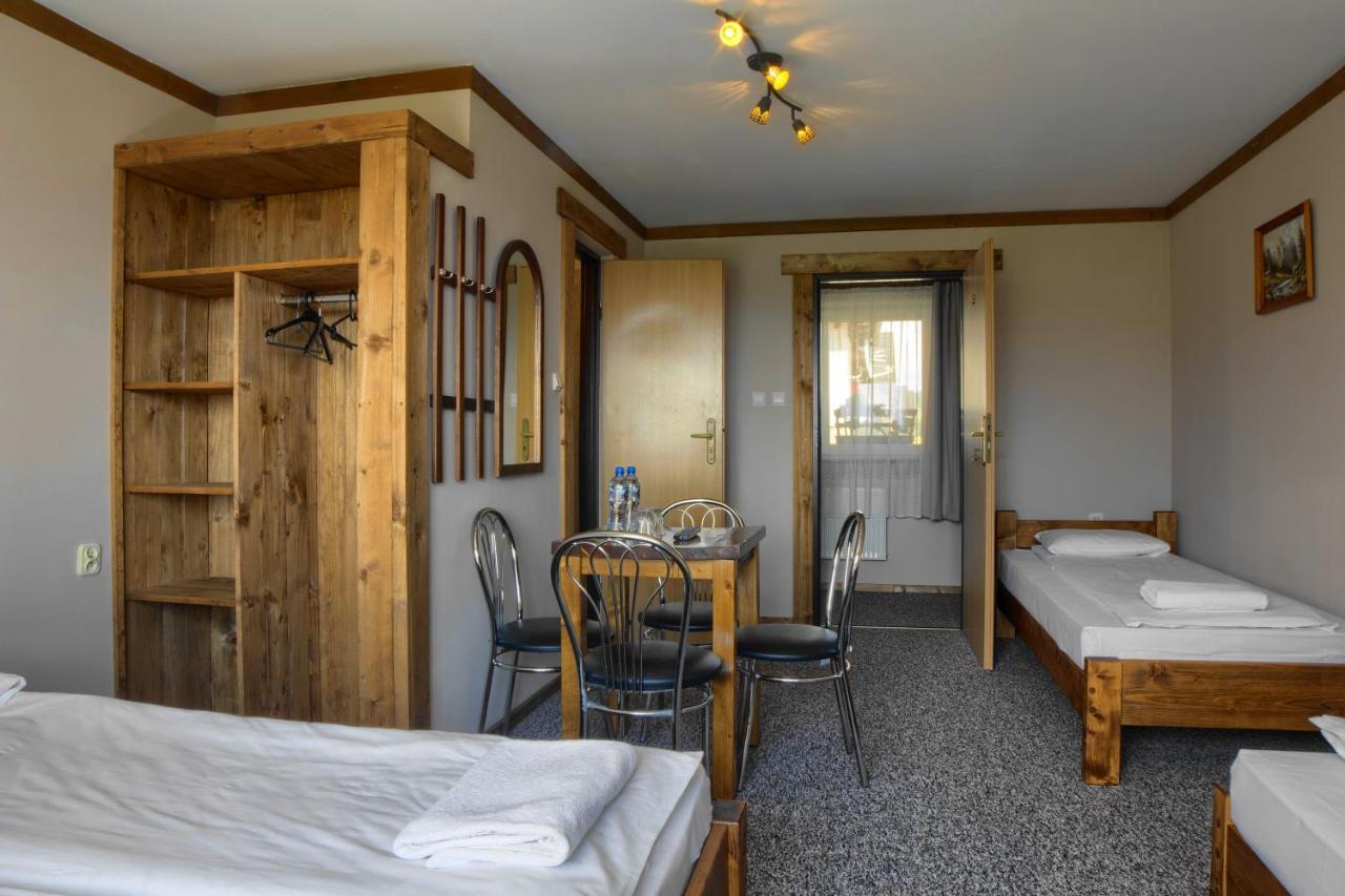 Bed and Breakfast Osrodek Wypoczynkowy U Bartka Czerwienne Exterior foto
