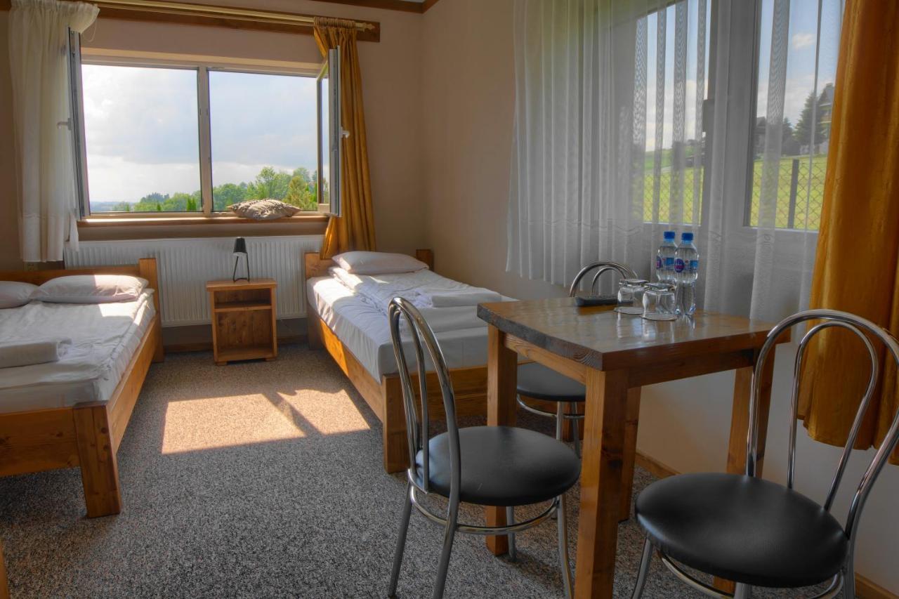 Bed and Breakfast Osrodek Wypoczynkowy U Bartka Czerwienne Exterior foto
