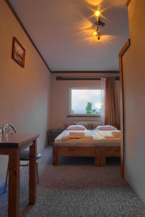 Bed and Breakfast Osrodek Wypoczynkowy U Bartka Czerwienne Exterior foto