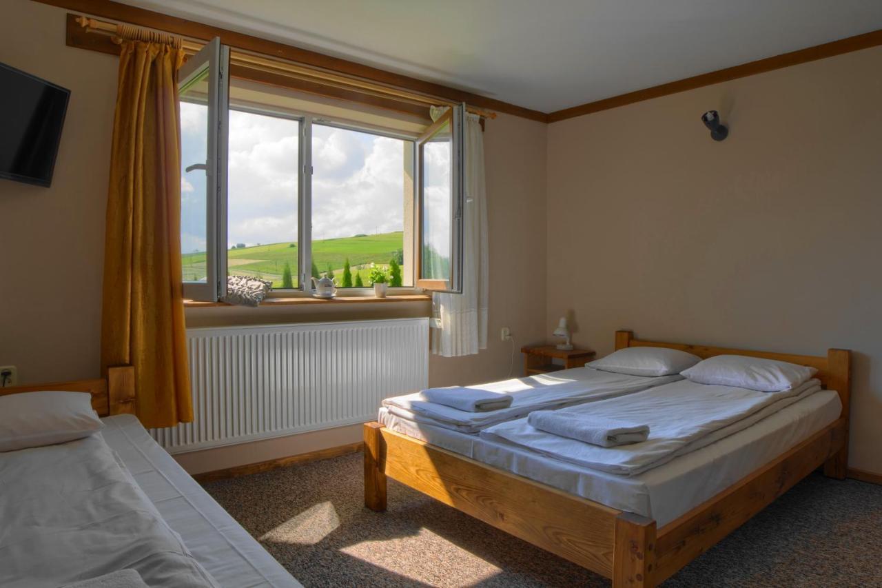 Bed and Breakfast Osrodek Wypoczynkowy U Bartka Czerwienne Exterior foto